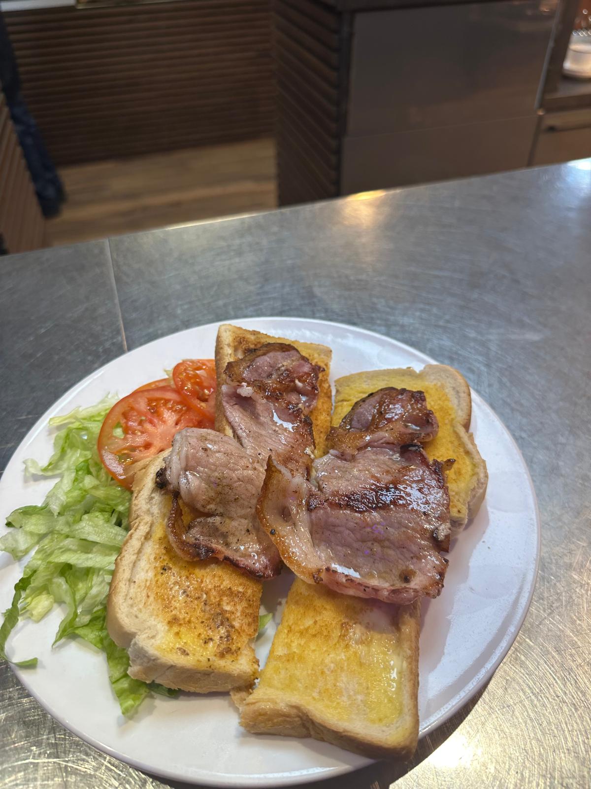 Bacon & cheese omelette